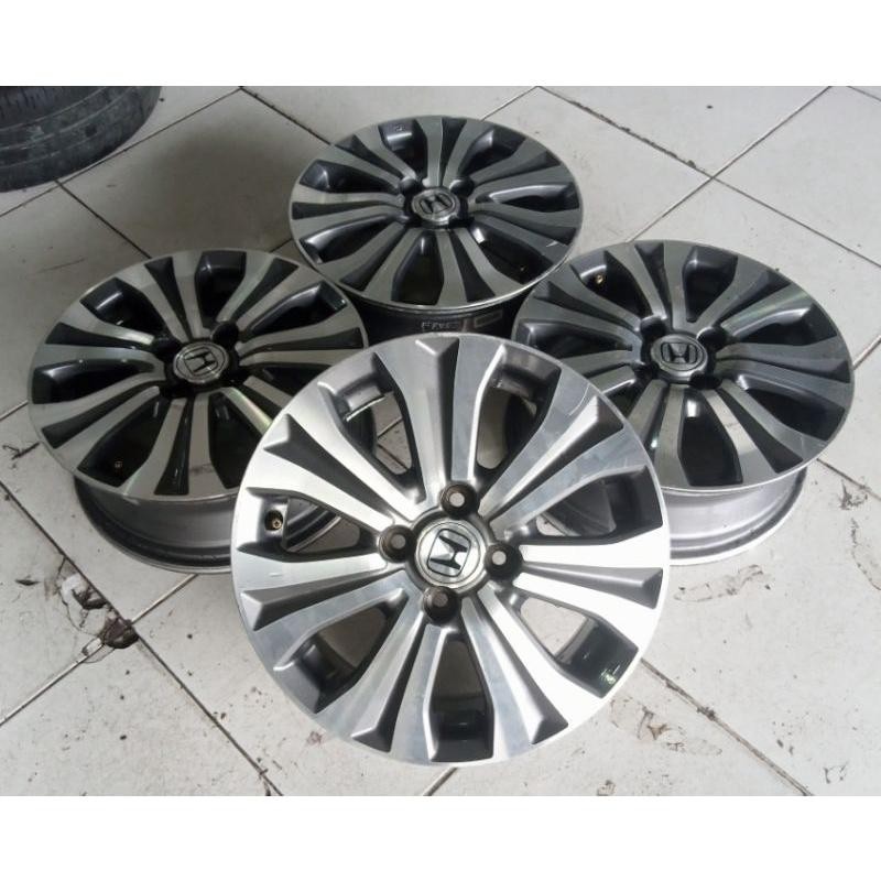 Velg Pelek Mobil Bekas Oem Honda Freed Ring 15X5,5 Pcd 4X100 Et45 Grey Polis Buat Brio Jazz Calya Et