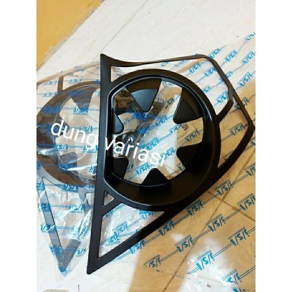 Garnish Lampu Belakang Brio 2012-2015 Chrome Hitam Tail Lamp Garnish