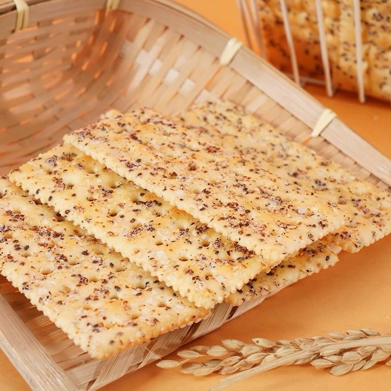 

Golden Fuji Chia Seed Tricolor Quinoa Soda Biscuit 230g Truffle With Quinoa And Chia Seed Crackers 230g Sea Salt Rye Biscuit 230g