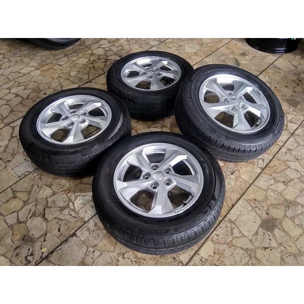 Velg Bekas Original New Xpander 2022 Ring 16 Pcd 5X114 + Ban 195 65 R16 Cocok Buat Mobil Serena Gran