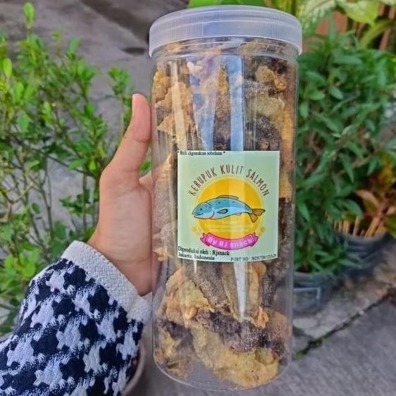 

Keripik Kulit Ikan Salmon Kan Pum Toples 175gr Fish skin crunch Cemilan kekinian
