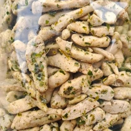 

Basreng Stik Pum Daun Jeruk Kari'am Bandung 1Kg