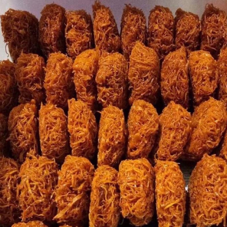 

KREMES UBI JUMBO CIREBON (ISI 12pcs)