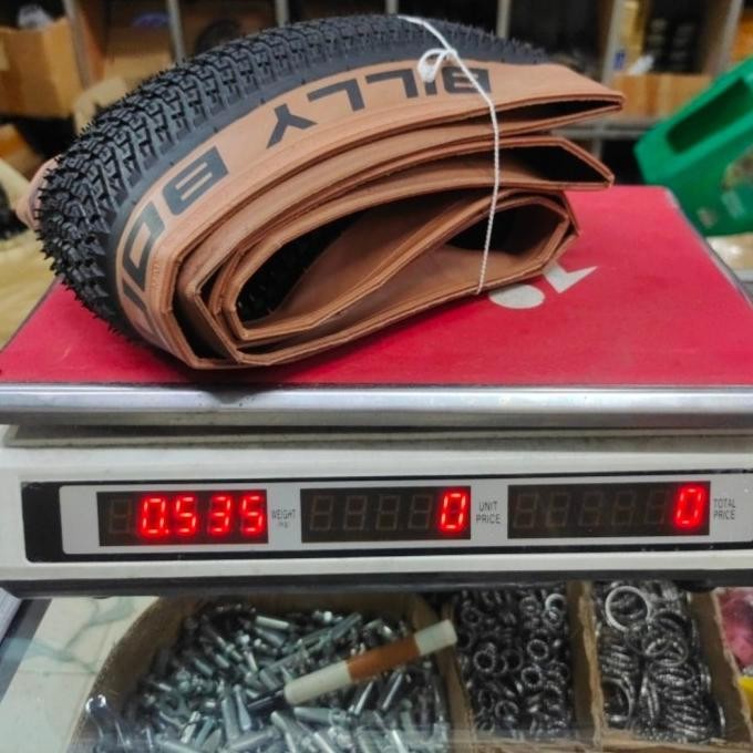 Billy bonkers 26 x 210 Tan wall keflar Dalam dus BNIB /satuan