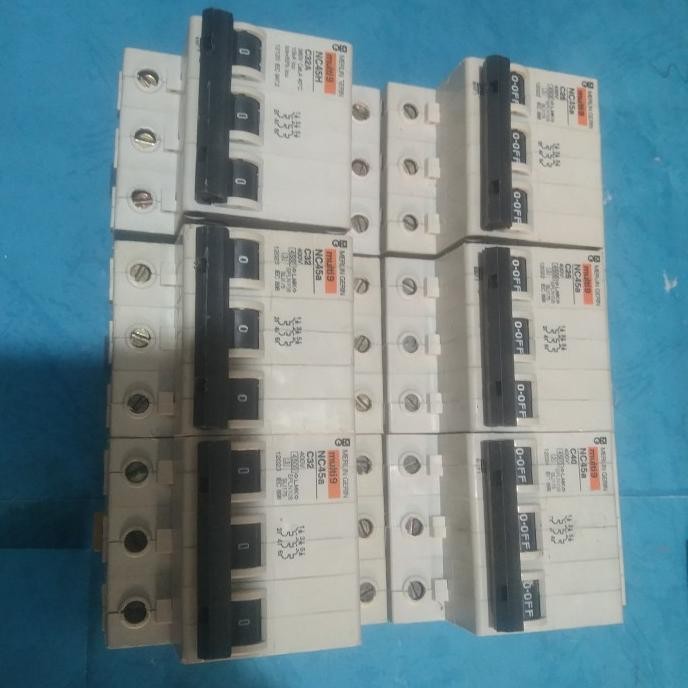 MCB SCHNEIDER MERLIN GERIN 32A 3P Original.