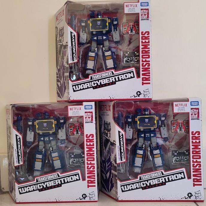 SUPER DEFORMED FIGURE Transformers WFC Netflix Soundwave