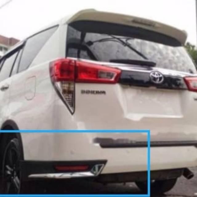 Bodykit Belakang Innova Venturer Set