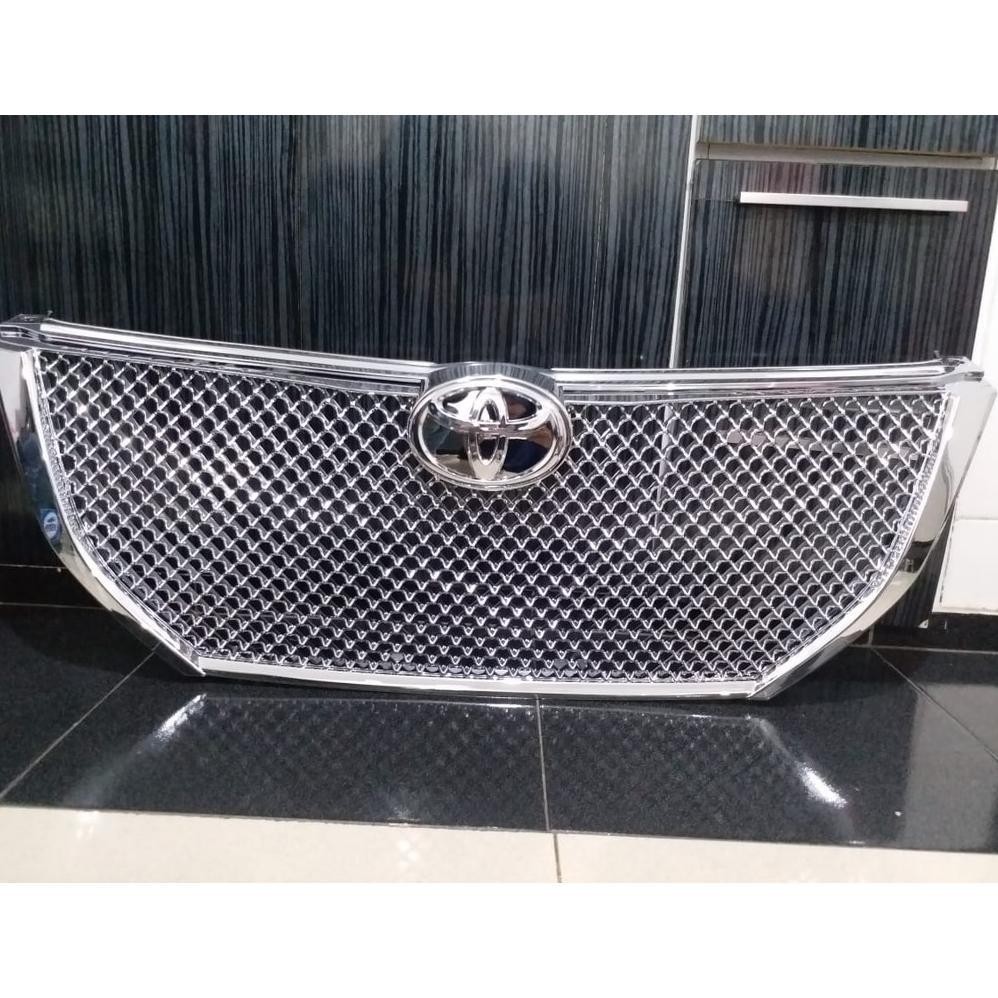 Grill Depan Model Bentley Mobil Grand Innova 2014-2015 Jsl