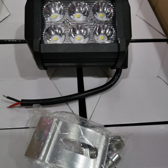 

6 mata kotak lampu tembak