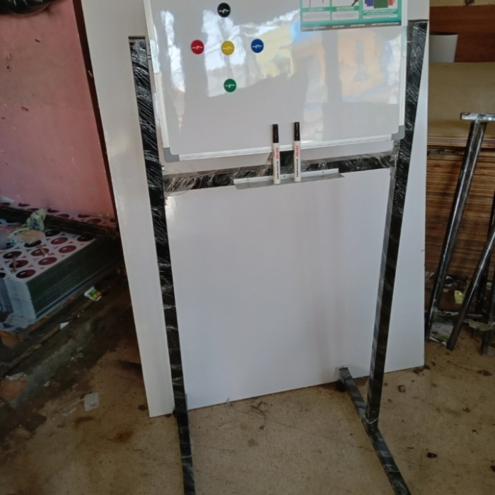 

PAPAN TULIS WHITEBOARD MAGNET STANDING SINGLE FACE 100X200CM (CUSTOM)