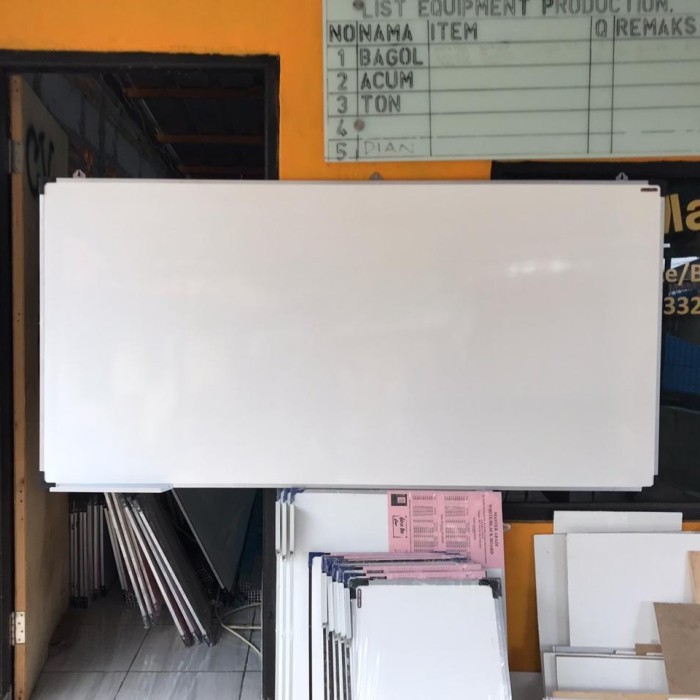 

whiteboard gantung magnetic 90x180