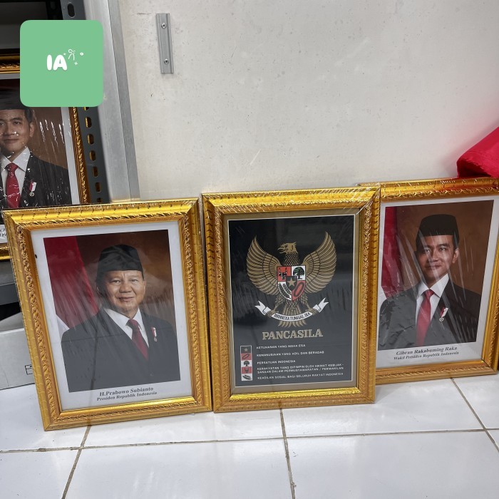 

FRAME FOTO PRESIDEN, WAPRES, GARUDA PANCASILA (BHINEKA TUNGGAL IKA) PRABOWO&GIBRAN