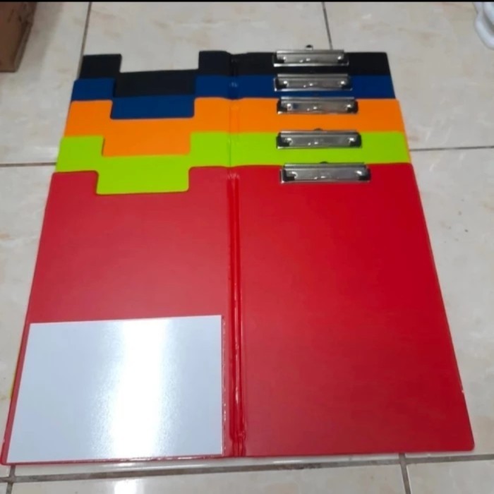 

Clip Board Bantex 4211 /Papan Jalan Folio Bantex Lipat