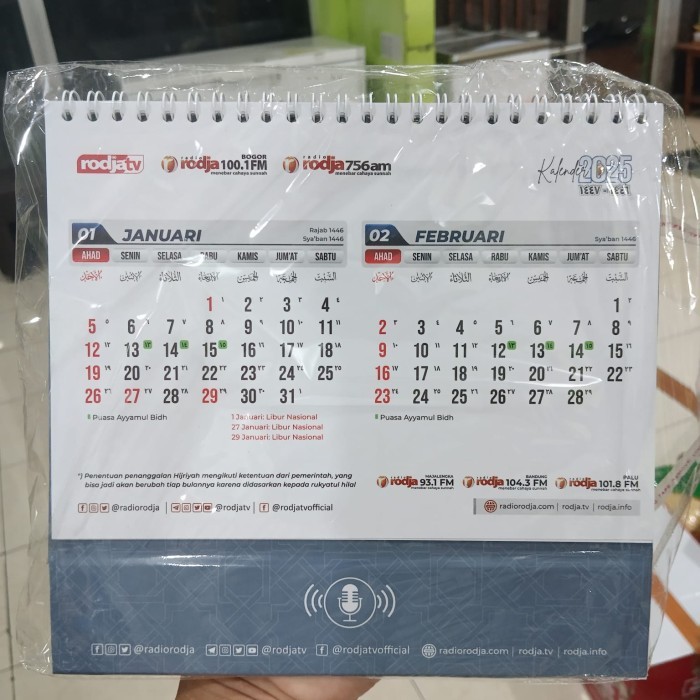 

Kalender Tahun 2025 Meja Dinding Kalender Rodja Masehi Islami