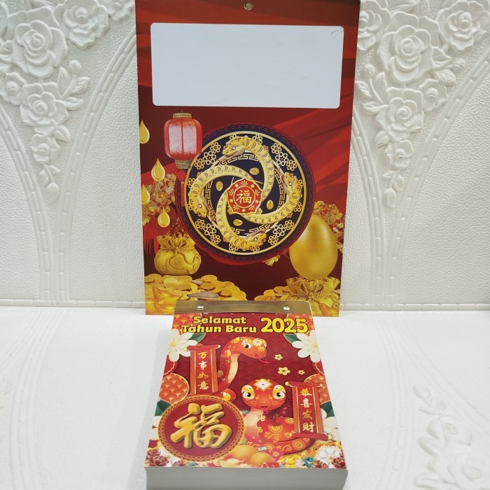 

1 Set Kalender Harian Sobek Sedang Murah + Tatakan 2025