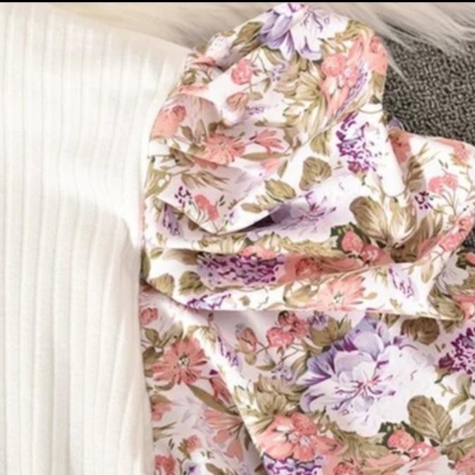 

Promo Carnation Puff Tops 3351 COD