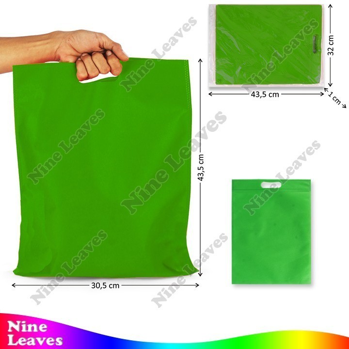 

[Grosir 12 Pcs] Goodie Bag Polos Pegangan Oval 30x40 cm Tas Serbaguna Laundry Ulang Tahun Souvenir Tas Kado Totebag