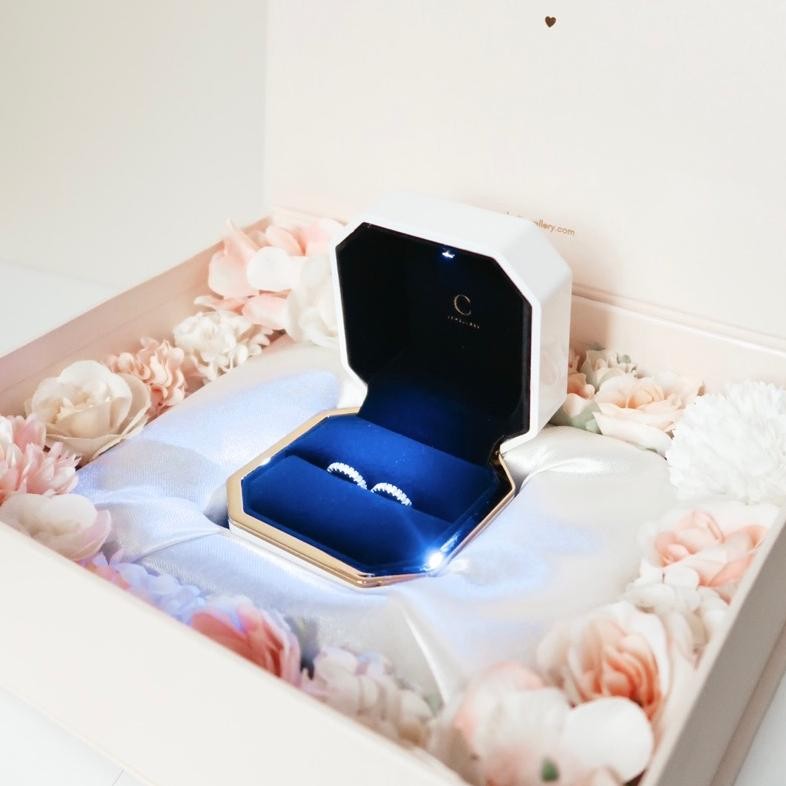 

TERMURAH [ADD-ON] Celest - Exclusive Flower Jewelry Gift Box | Valentine Hampers | Kado Pacar Istri Anniversary Ulang Tahun | Kotak Bunga | Aksesoris Perhiasan Wanita Lapis Emas Asli 18K Gold Plated fx-76