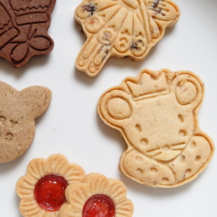 

Christmas Assorted Cookies Hampers