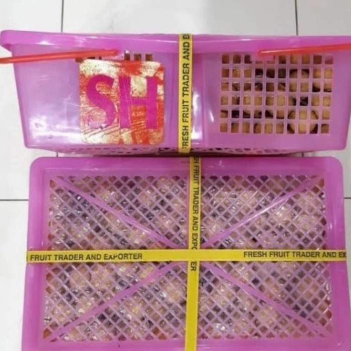

Buah Kelengkeng 1 Keranjang Gift Pack / Hampers Buah