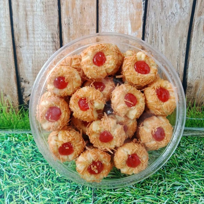 

Kue Thumprinth Strawberry Isi 250 Gram (1/4 Kg Per Toples) Kue Lebaran