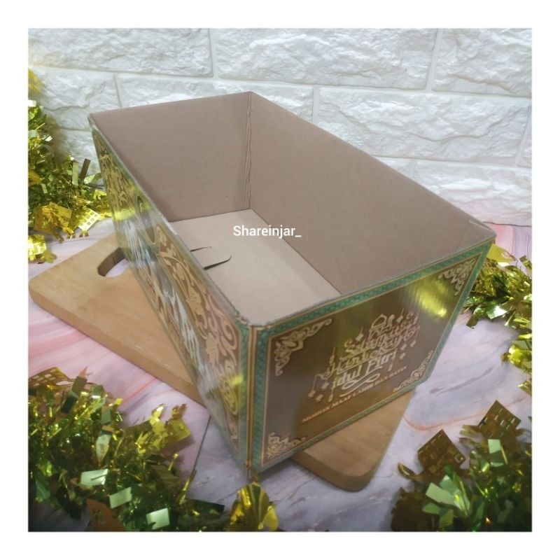 

Box Parcel Lebaran-Alas Tatakan Nampan Box Hampers Idul Fitri