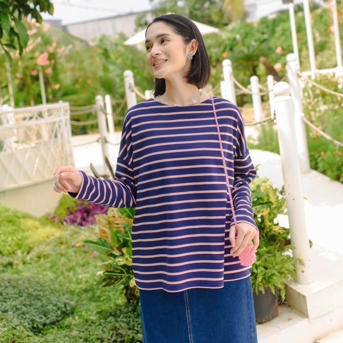 Murah HijabChic Ulyani Dark Blue Stripe Tops Non COD