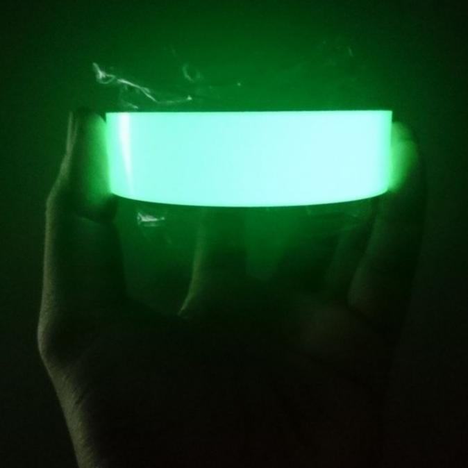 

LAKBAN STICKER FOSFOR (GLOW TAPE) GLOW IN THE DARK - STIKER GLOW TAPE ASLI