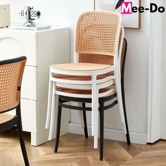 Kursi Makan Cafe Rotan Sintetis Kursi Teras Plastik Anyaman GM