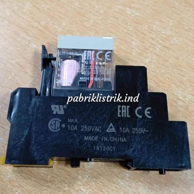 Promo Relay G2R 1 SN 1SN 220V AC + Socket P2RFZ 05 E Omron original COD