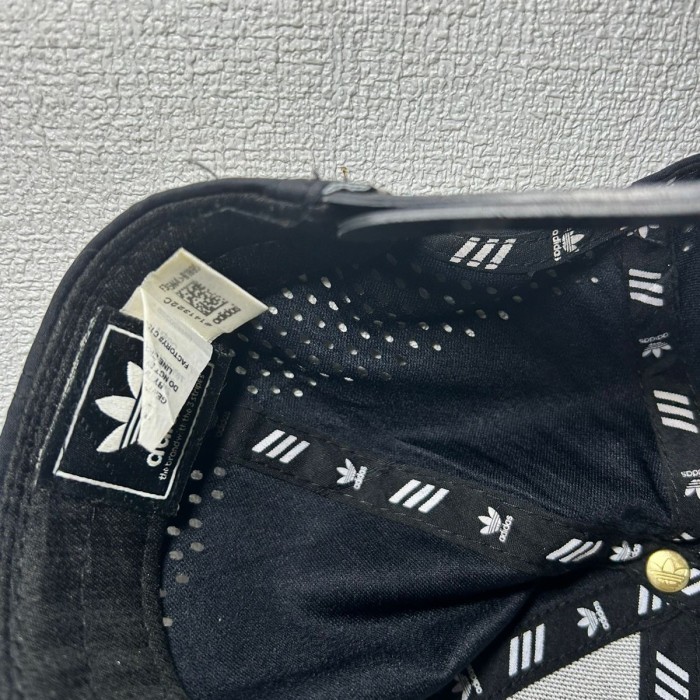 Topi adidas hitam second ori