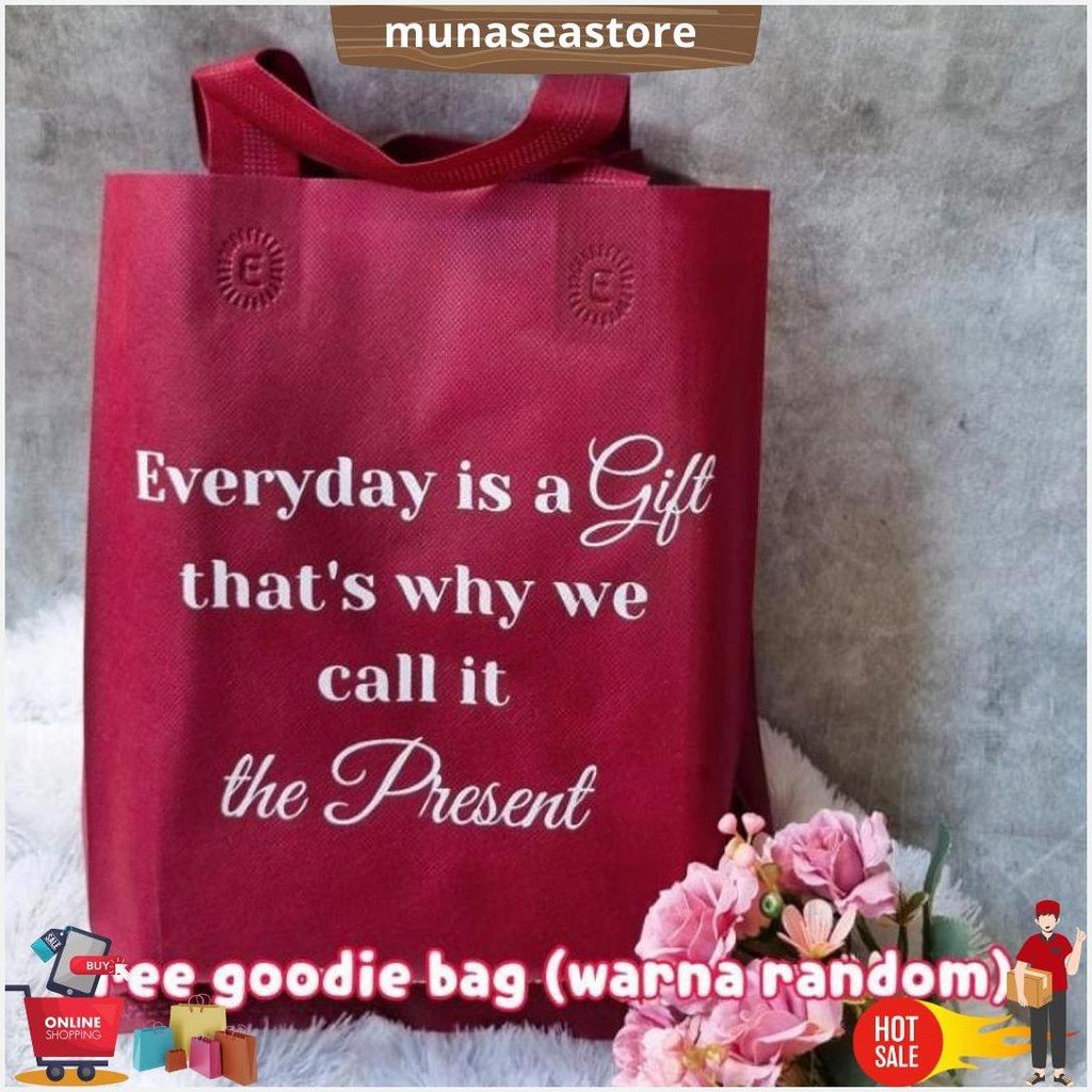 

Hampers Imlek Kue Kering / Cookies Imlek Shio Ular / Hadiah Sincia Tahun Baru ( Yenyen ) Termurah Banget