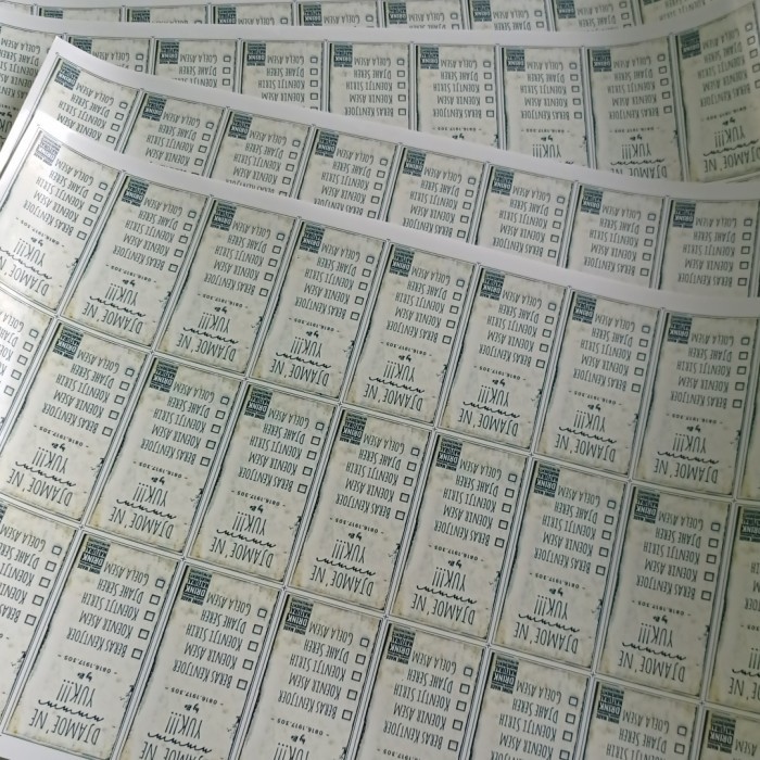 Stiker Toples Kue / Stiker Label Makanan / ukuran bulat/kotak 3cm