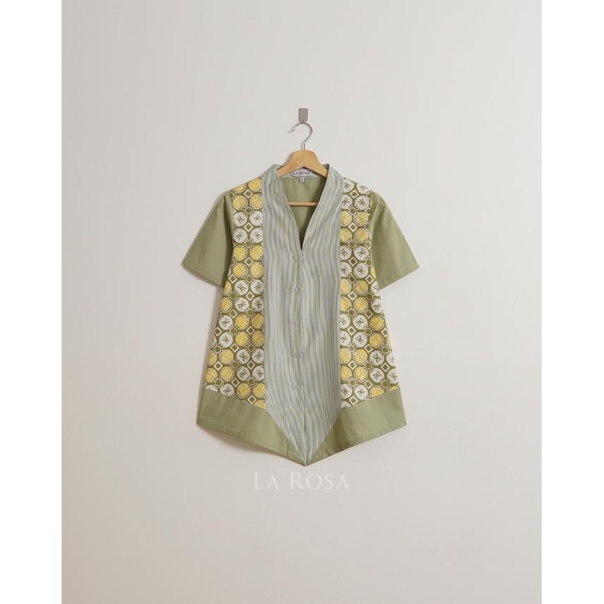 Atasan Batik Wanita Lengan Pendek