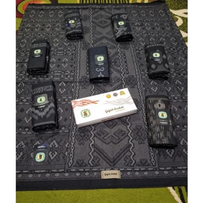 SARUNG GAJAH DUDUK ASIA KEMBANG KHUSUS HITAM