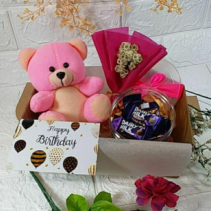 

HAMPERS VALENTINE HAMPERS ULTAH CEWEK HAMPERS ANNIVERSARY HAMPERS WISUDA KADO VALENTINE KADO ULTAH