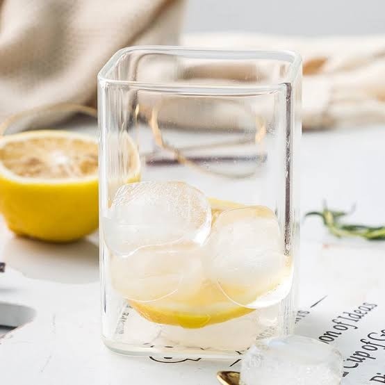 ------] Gelas Kecil Unik Segi Kaca Kotak Minum Teh Kopi Espresso Vodka Wine Es