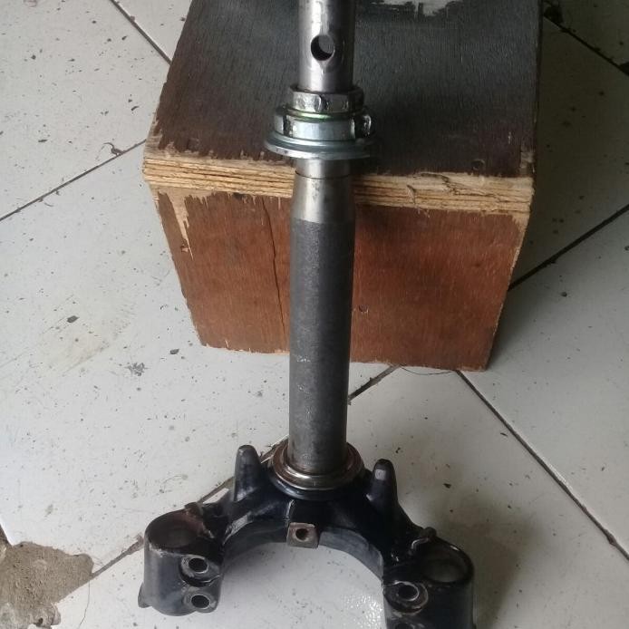 Bekas Segi Tiga Shockbreaker Depan Original Motor Honda Astrea Grand Legenda