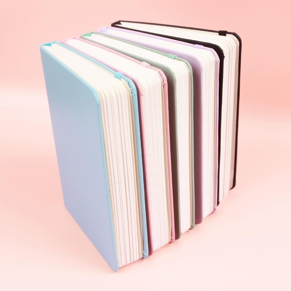 

TERLARIS Bukuqu Classic Notebook Ukuran B6 (12.5 x 17 cm) - Buku Agenda - Bullet Journal Mini fg-87