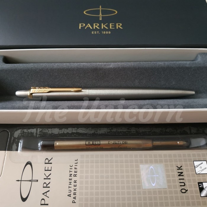 

Paket 1 Klik: 1pcs Jotter SS GT Ballpoint + 1pcs Refill Ballpoint