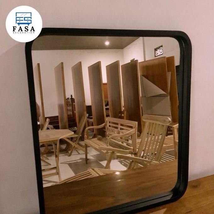 cermin dinding kamar mandi kotak kayu jati