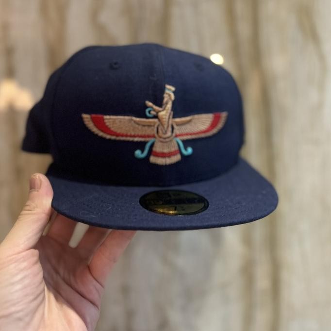 TOPI SNAPBACK New Era Justfitteds Faravahar not snapback