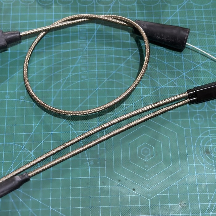 KABEL GAS & KOPLING NINJA RR/ R SERAT CARBON ORIGINAL THAILAND