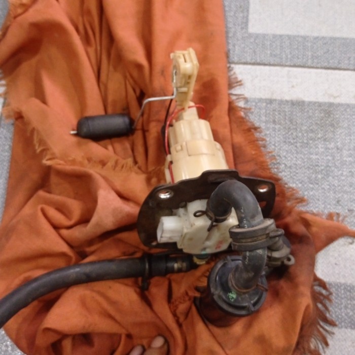 FUELPUMP / POMPA BENSIN HONDA CB 150 R OLD
