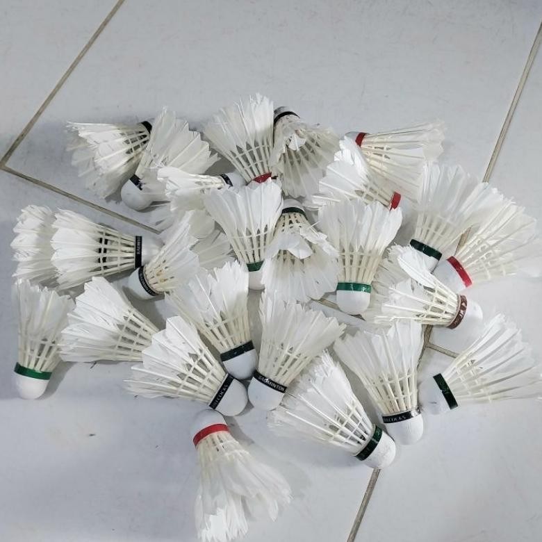 KOK BULUTANGKIS Kok Bulu tangkis bekas shuttle cock untuk tepok tepok harga eceran