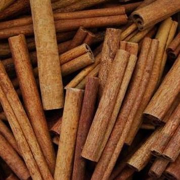 

Kayu Manis / Cinnamon Sti 500Gram 1/2Kilo Utuh