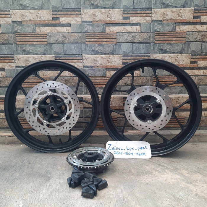 velg original yamaha mt15, xsr155