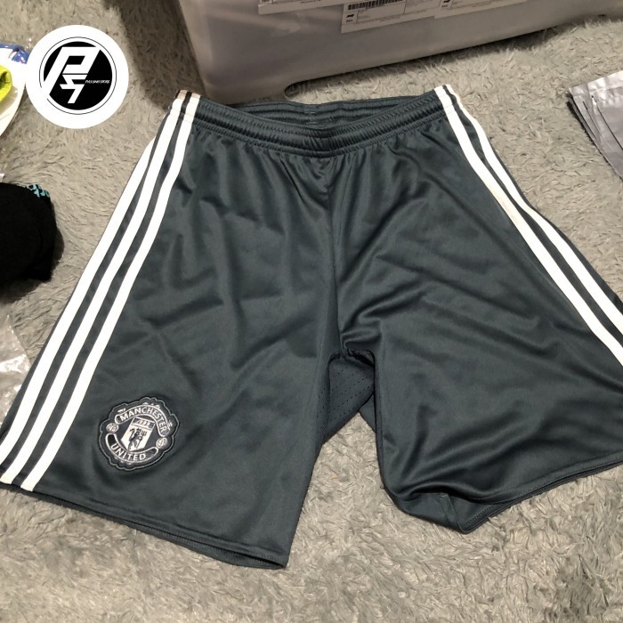 CELANA MANCHESTER UNITED ORIGINAL THIRD 2018