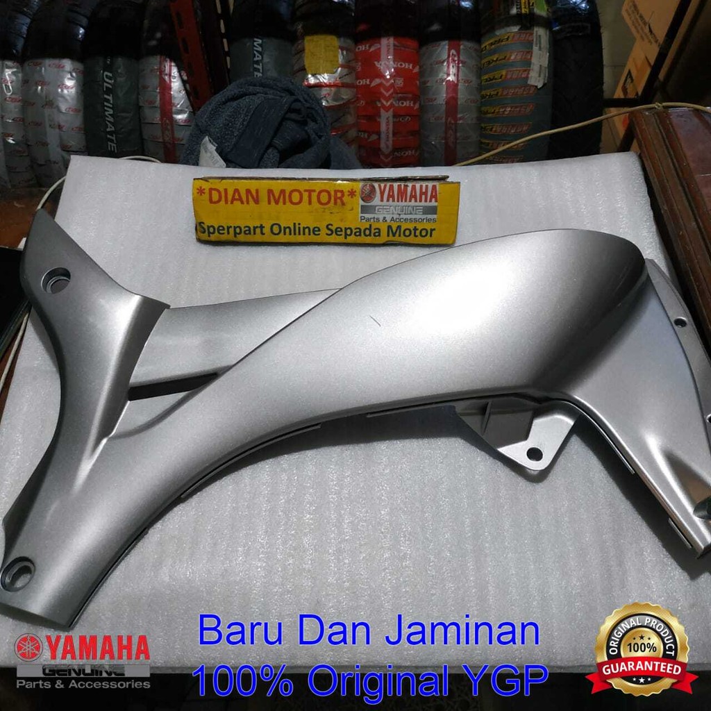YGP 5TP-F8385-00-P3 LEGSIL DALAM JUPITER 2004 SILVER KIRI ORIGINAL