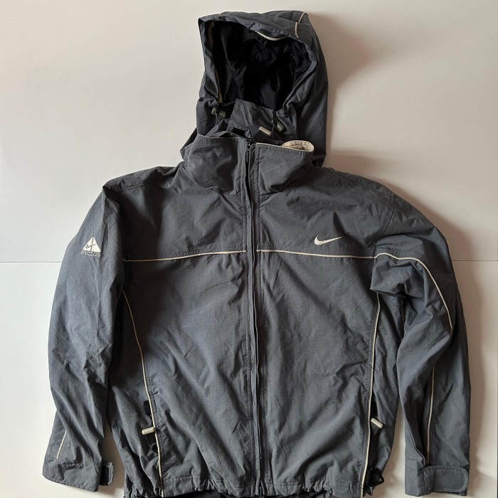 JAKET NIKE ACG MULUS 3 LAYER